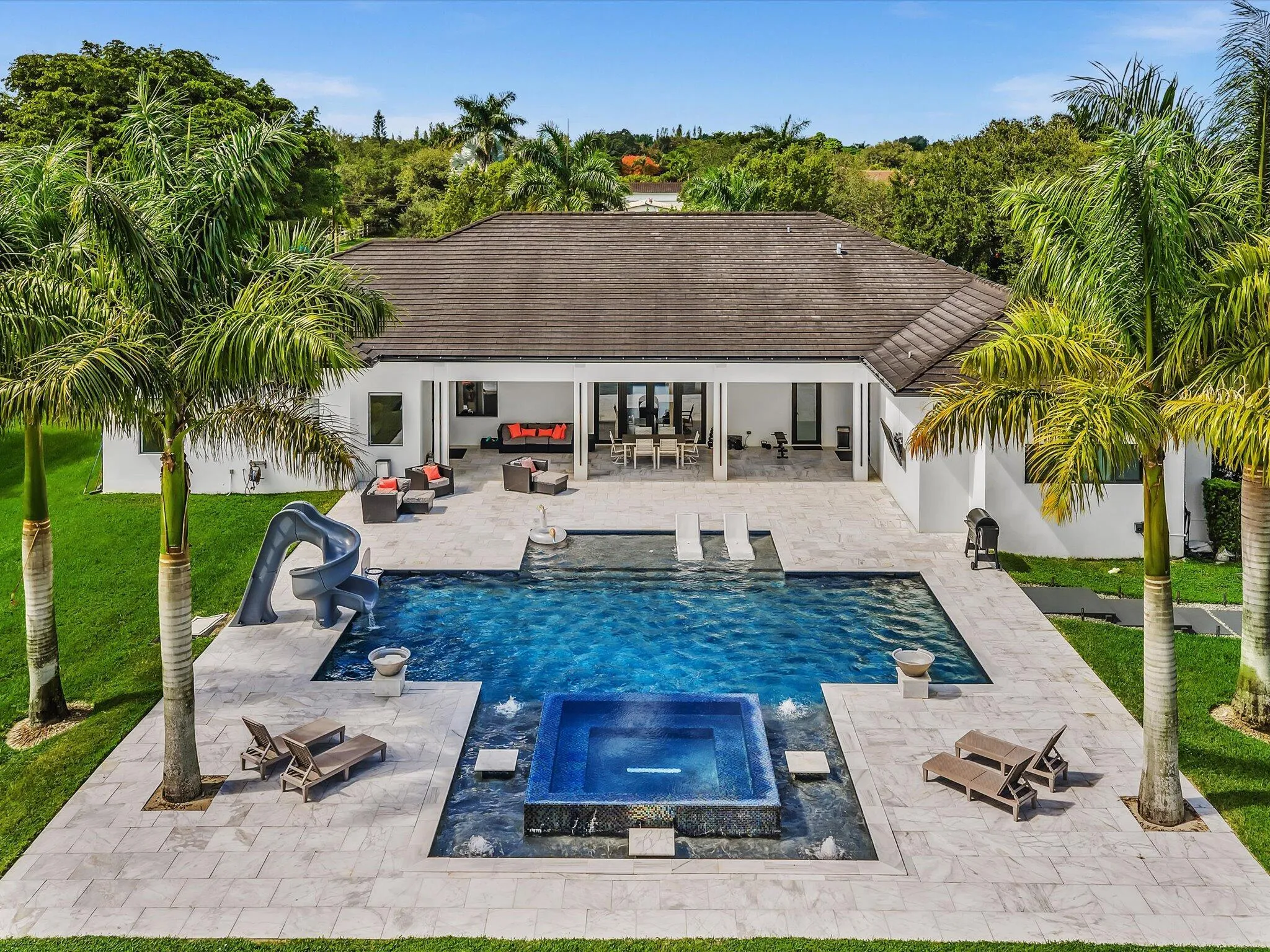 Property photo 98