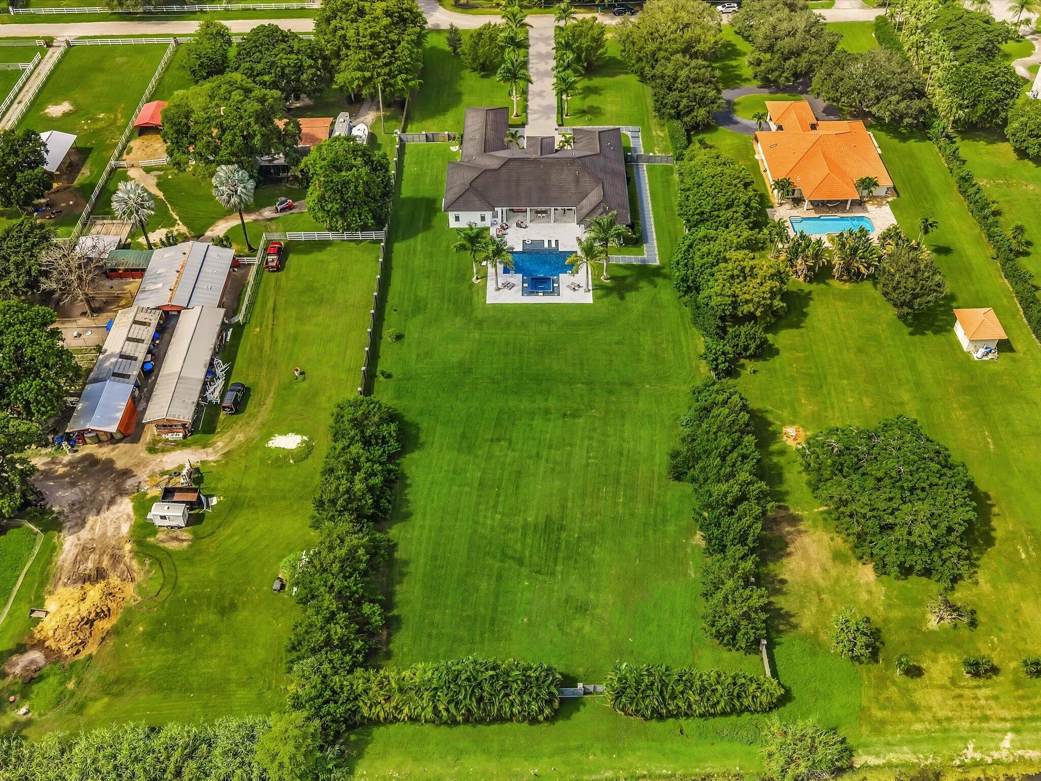 Property photo 100