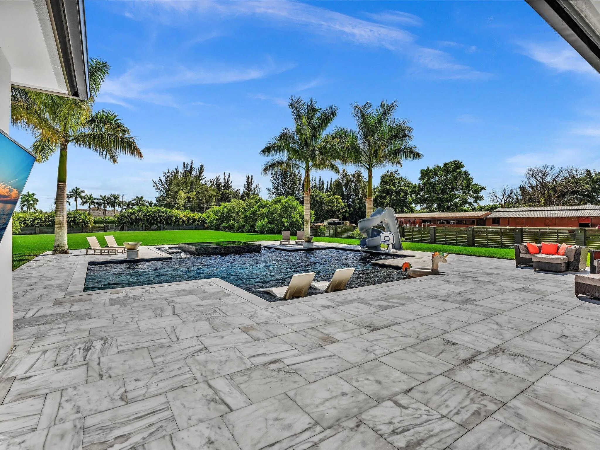 Property photo 46