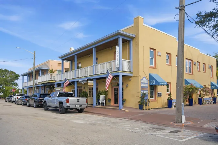 Downtown Stuart buildings 2