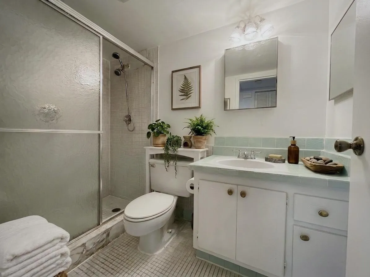 Bathroom2