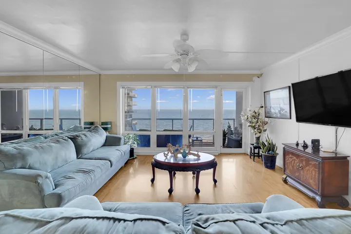 Living room direct ocean view