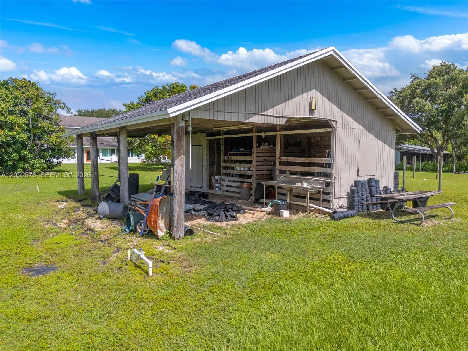 Property photo 28