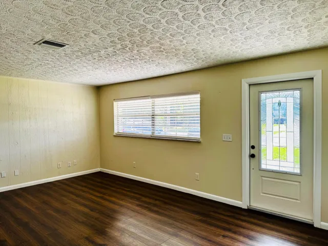 Living Entry way