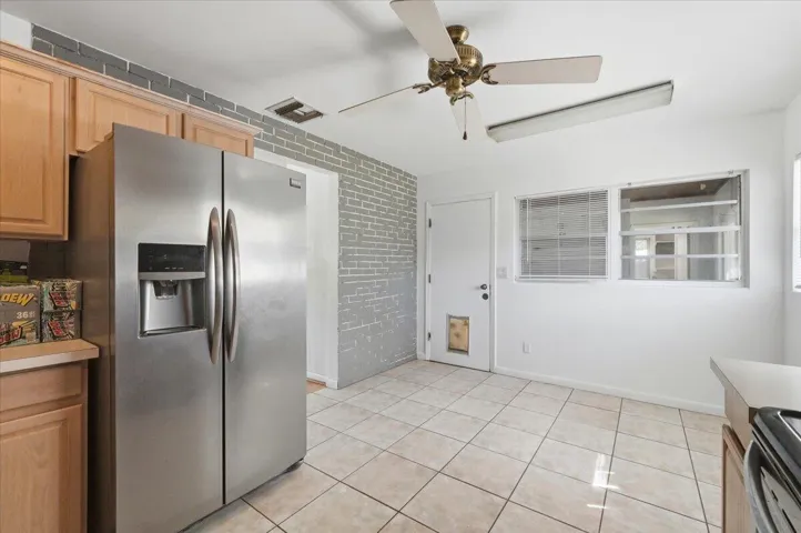 27-Kitchen