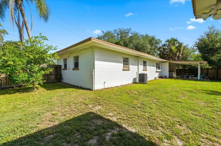 09-Exterior Back