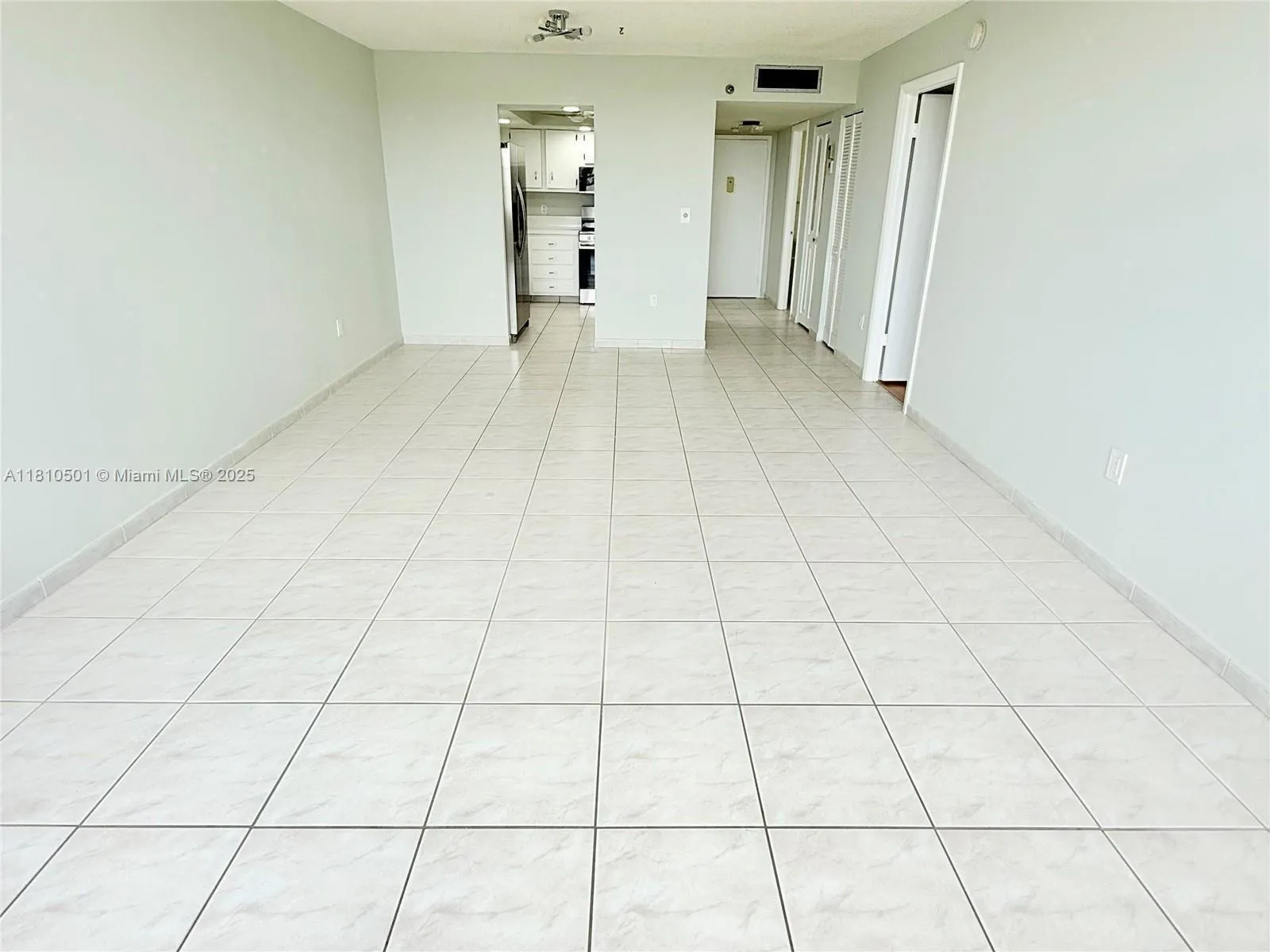 1300 Saint Charles 706 4