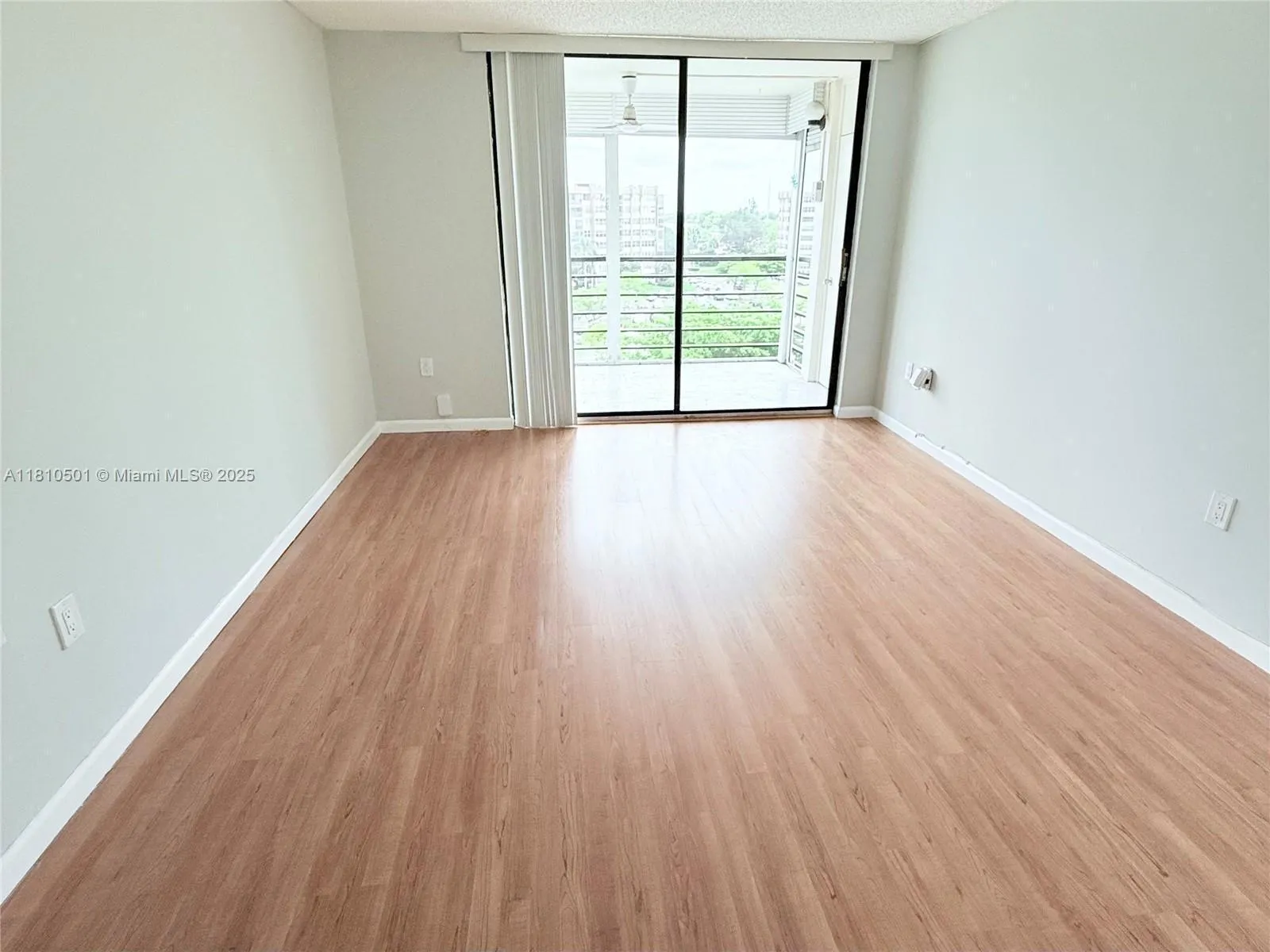 1300 Saint Charles 706 7