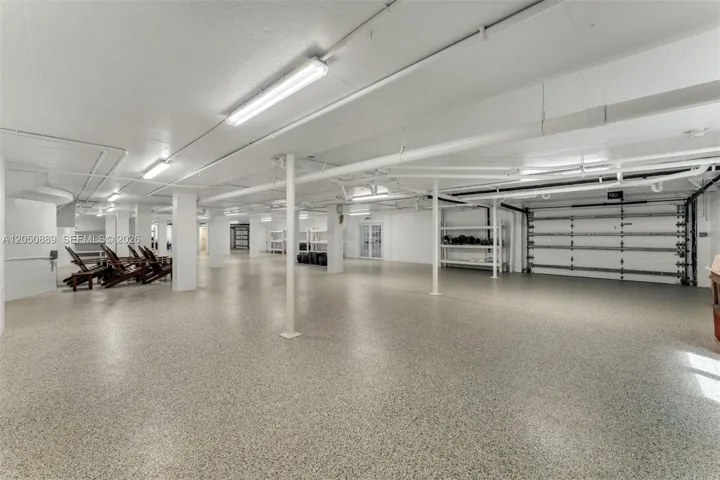 4000+ square feet collectors garage