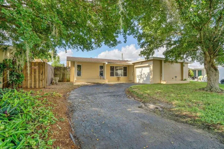 01-10270 NW 24th Ct-1