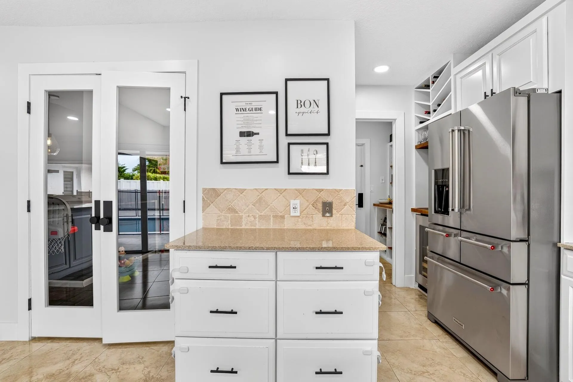 KITCHEN