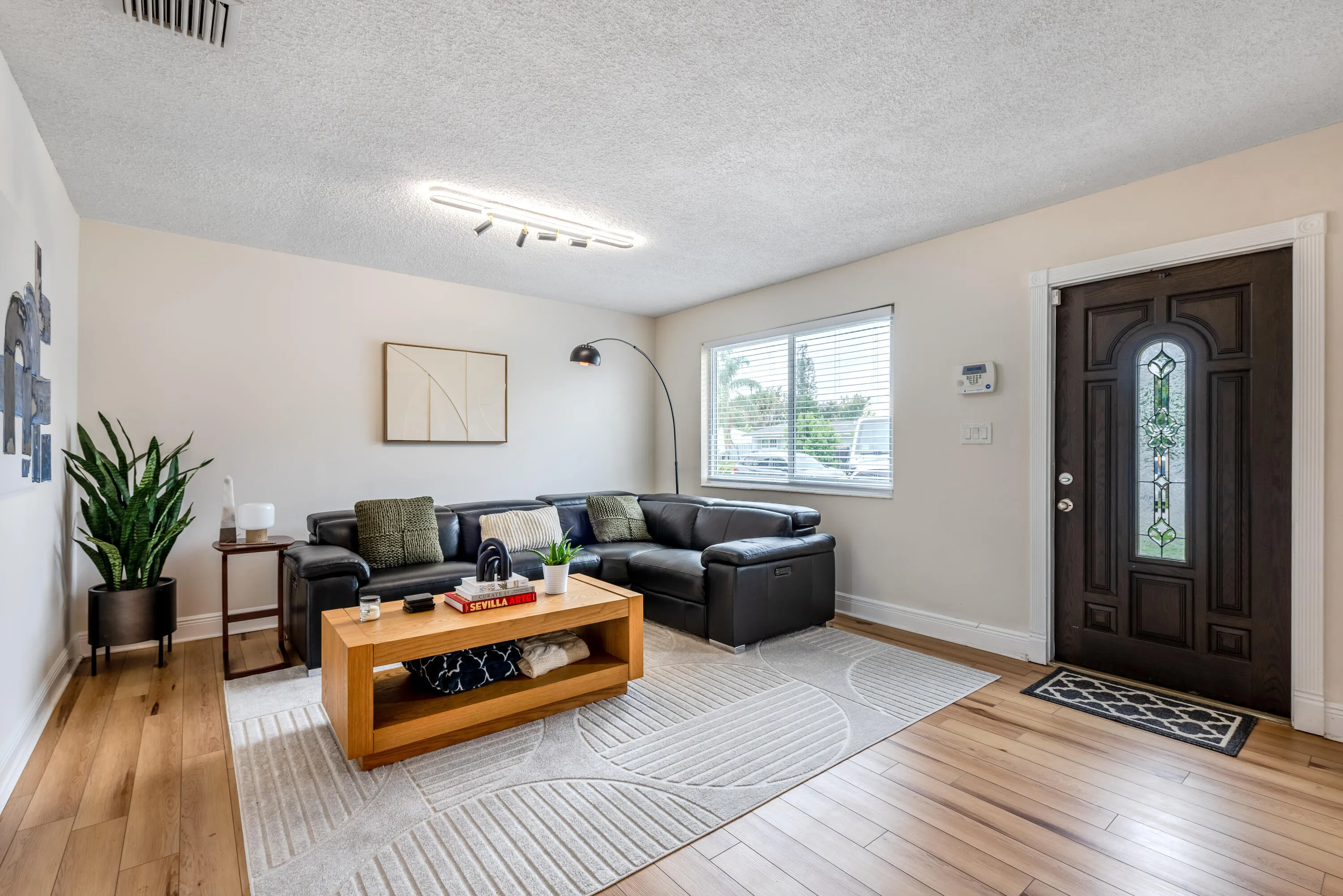 4317 Applectrest Dr-5
