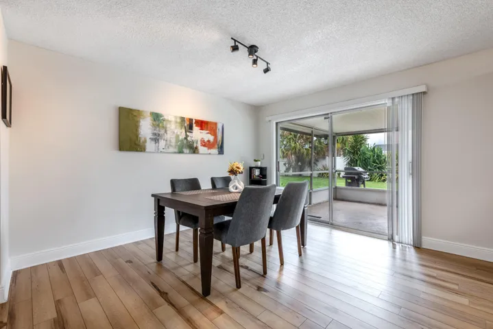 4317 Applectrest Dr-8