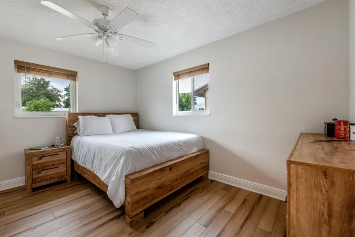 4317 Applectrest Dr-22