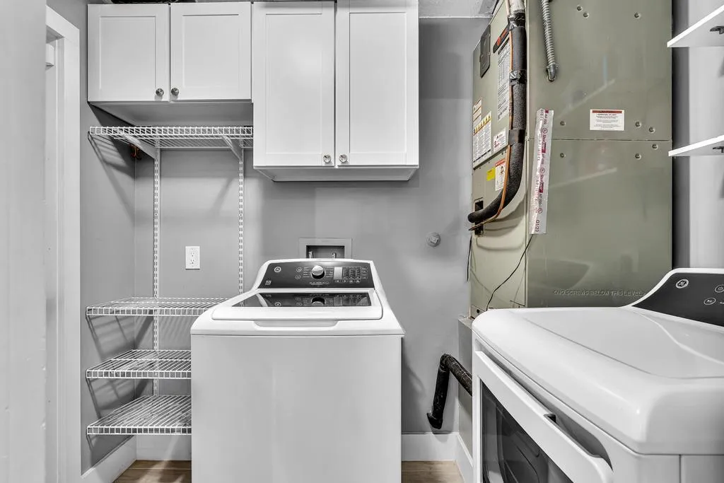 Washer & Dryer