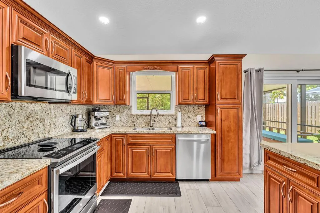 Kitchen with Island