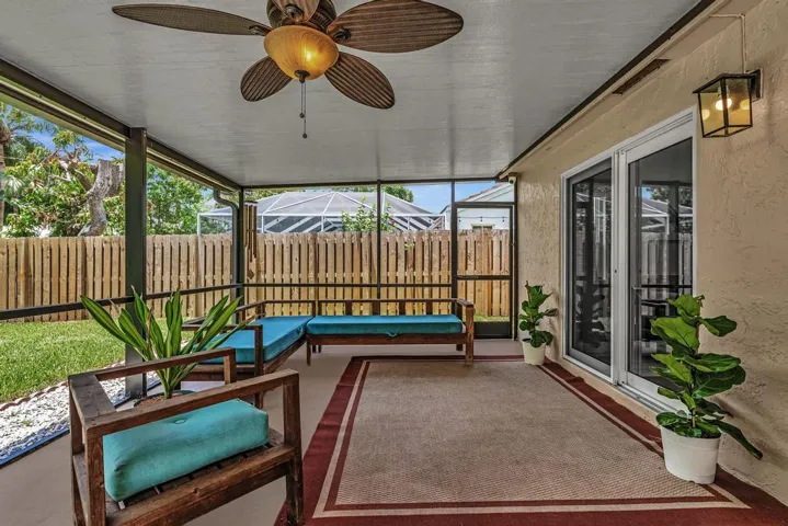 Oversized Screened in Patio