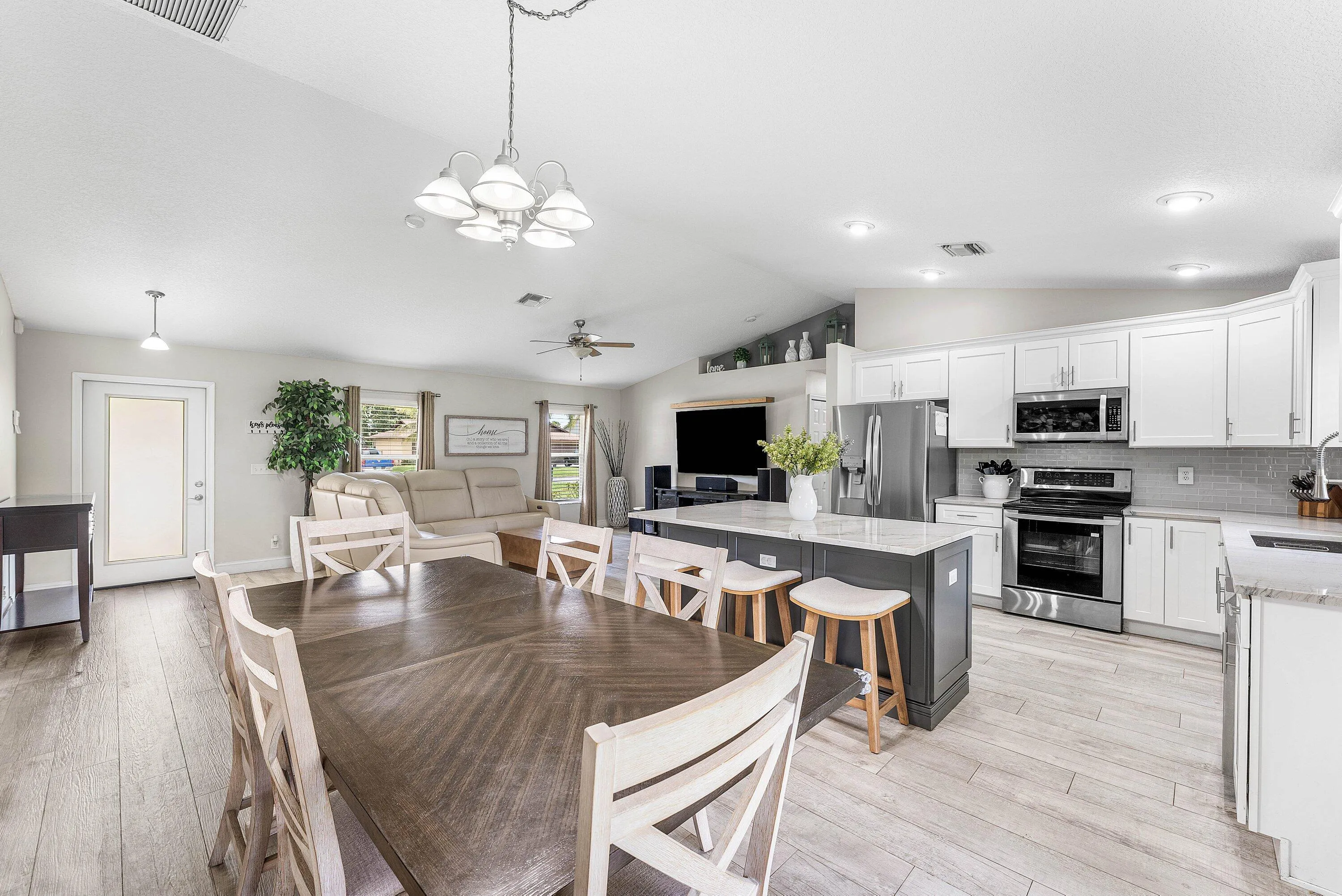 013-126SandpiperAvenue-RoyalPalmBeach-FL