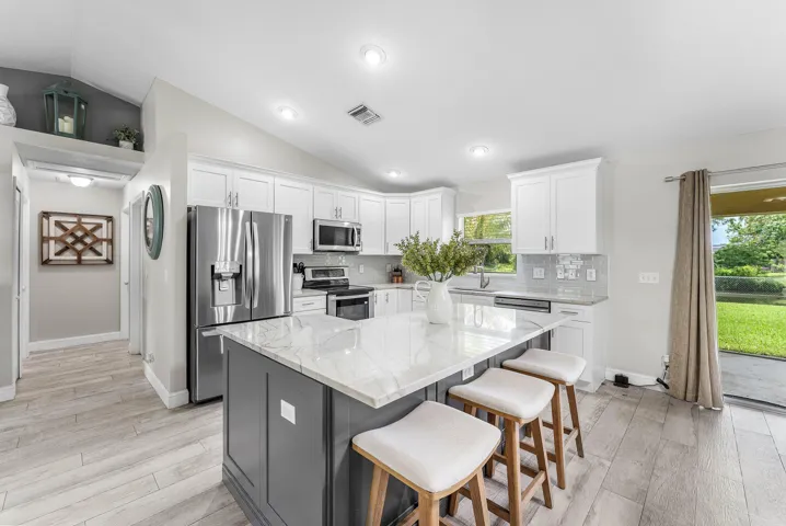 008-126SandpiperAvenue-RoyalPalmBeach-FL