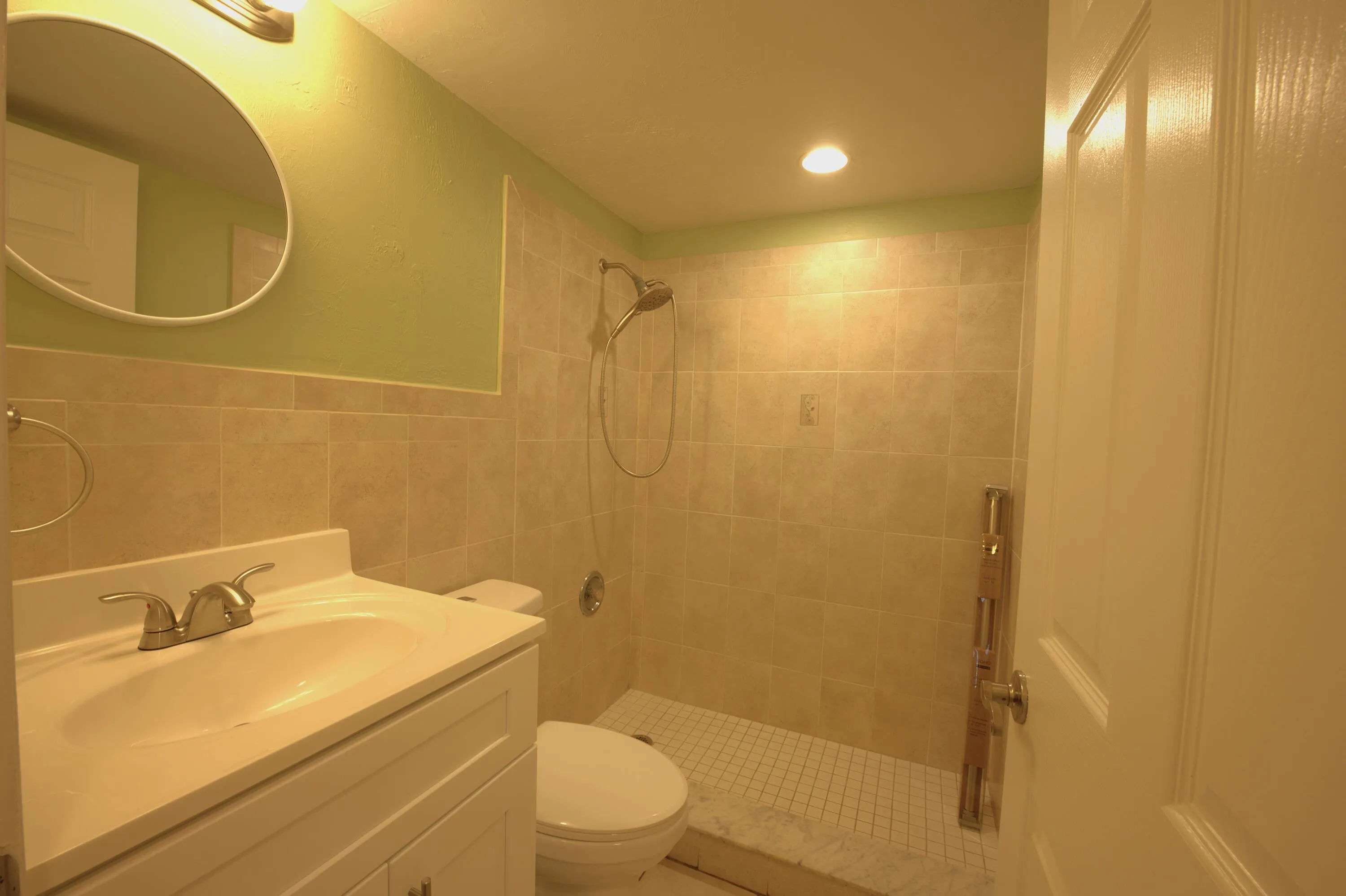 220 4 guest bath