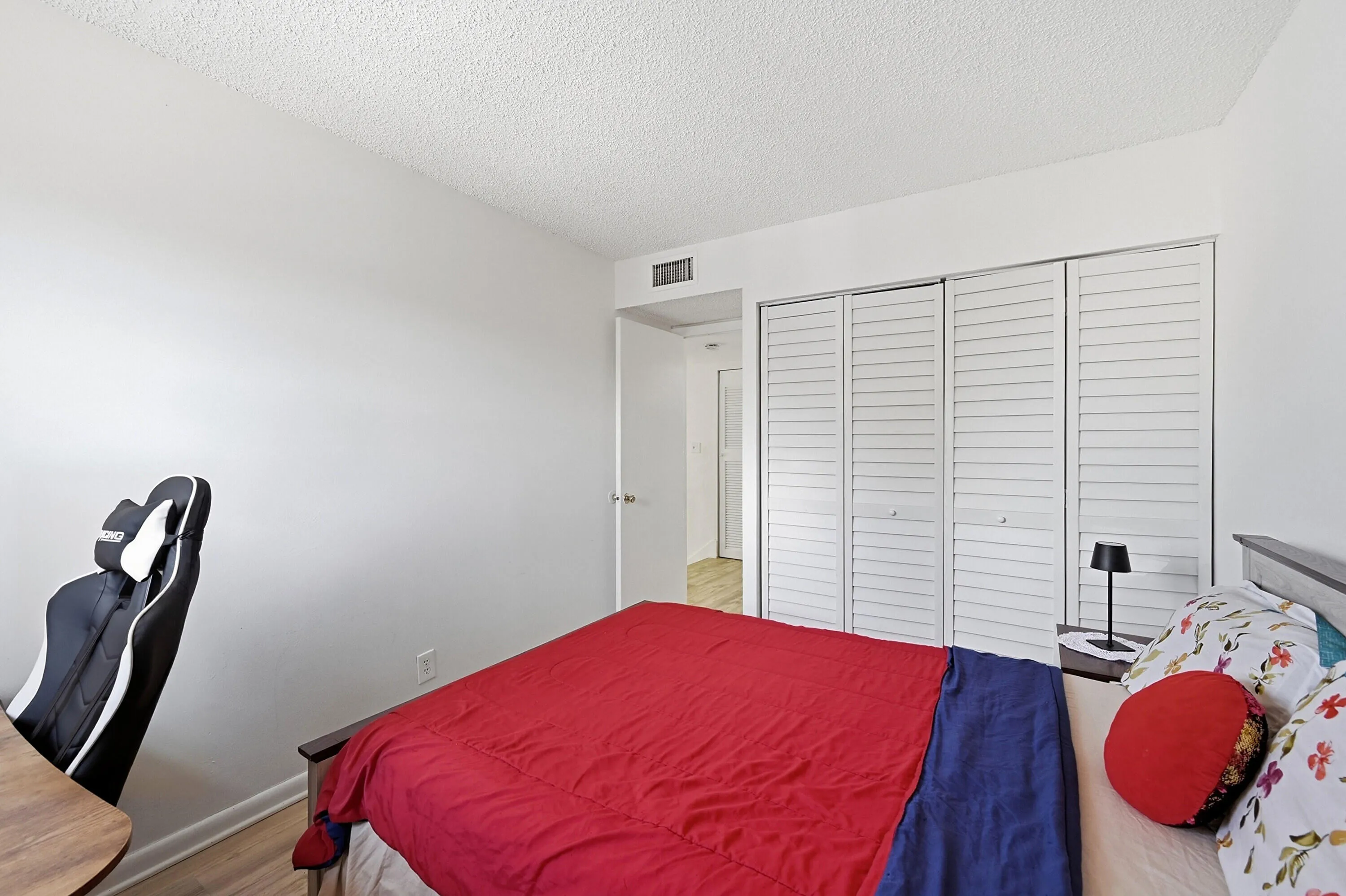 28_stl_4734