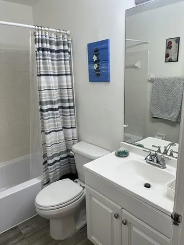bathroom 5070E