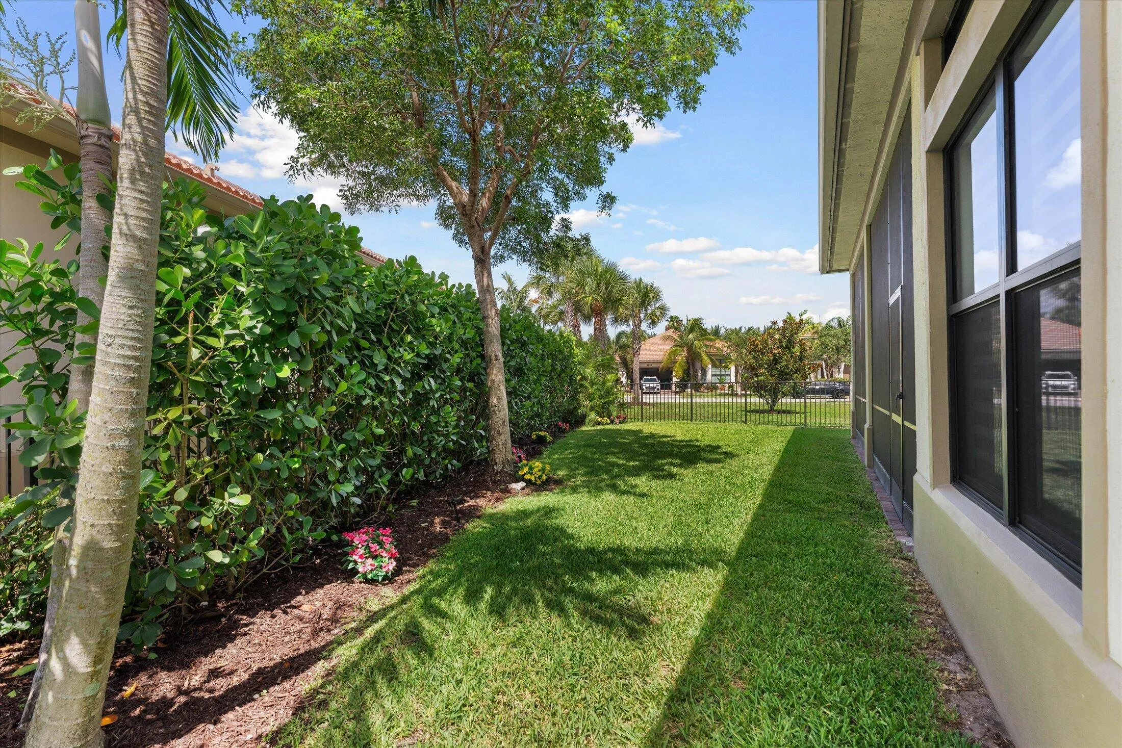 39-12110 Kalmar Cir N, Parkland-8