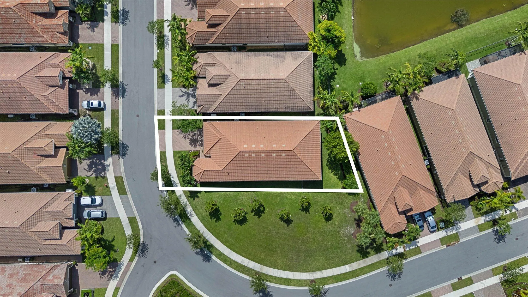 56-12110 Kalmar Cir N, Parkland-33