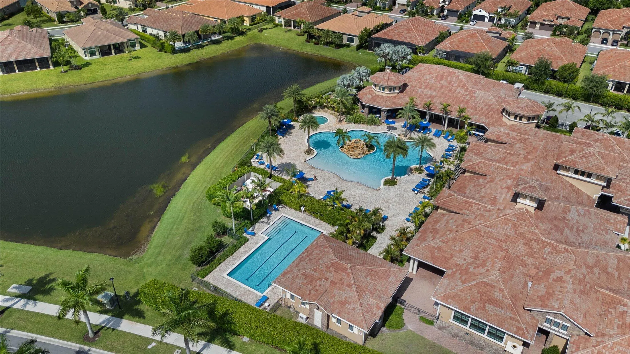 60-12110 Kalmar Cir N, Parkland-44