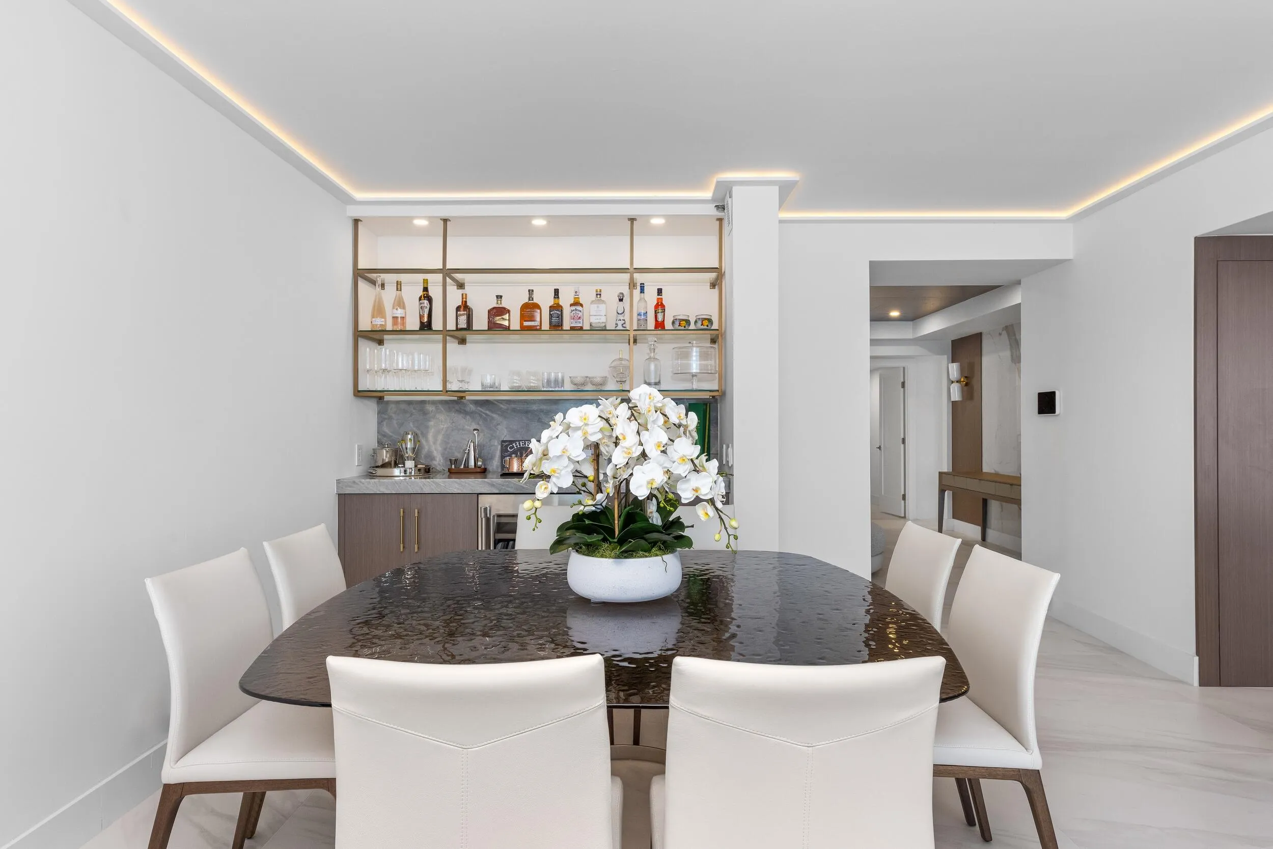 Dining 4