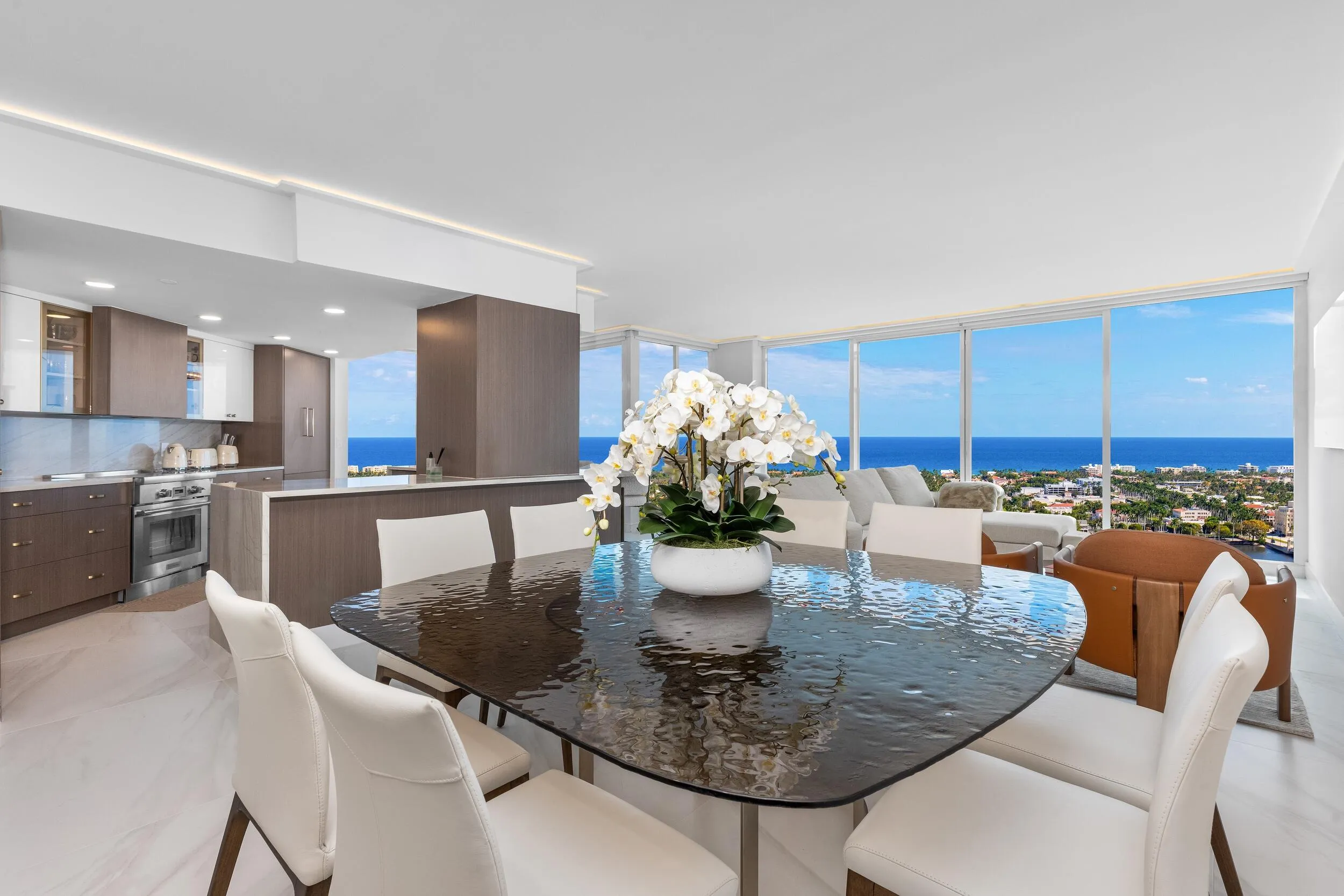 Dining 2