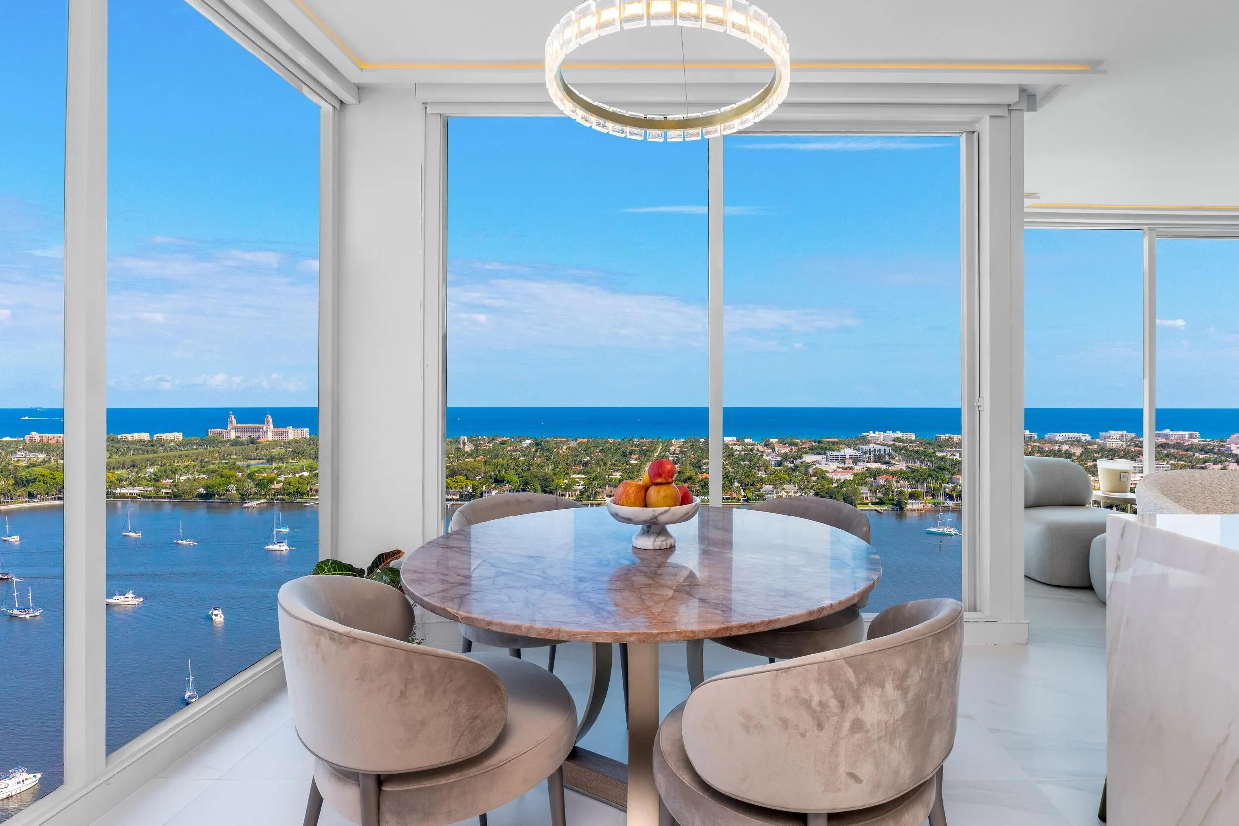 Breakfast Area 1