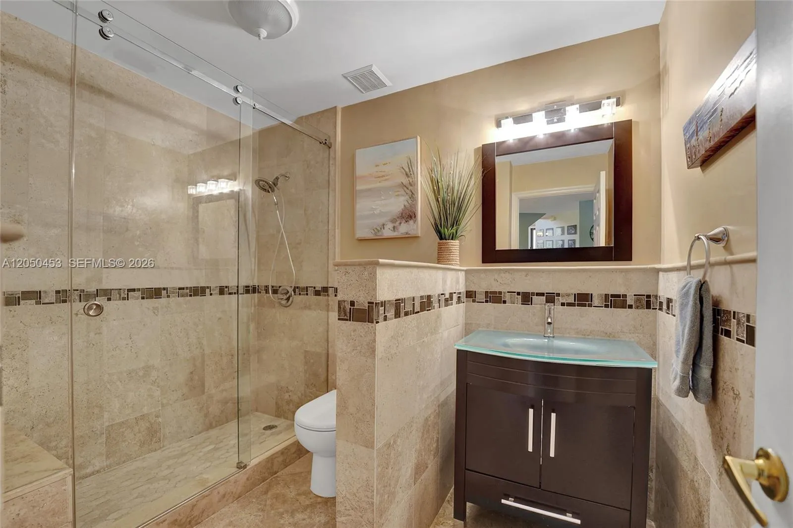 DOWNSTAIRS BATHROOM