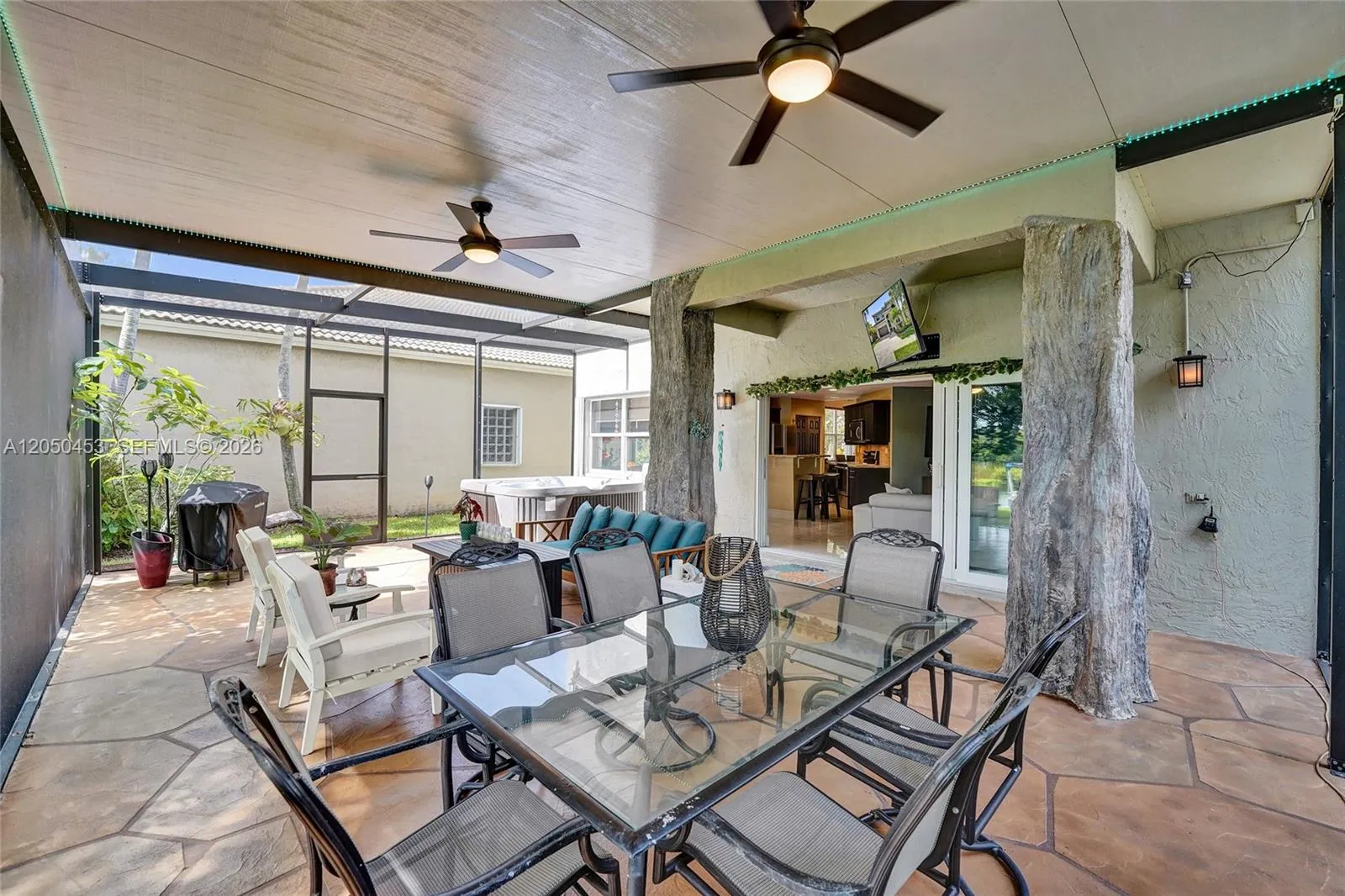 PERFECT PATIO FOR ENTERTAINING
