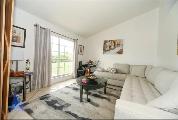 Den/office/guest room