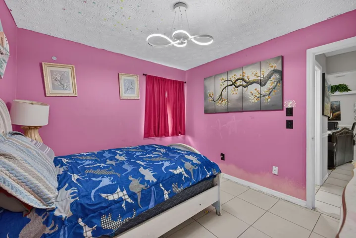 25-web-or-mls-3A5A3060