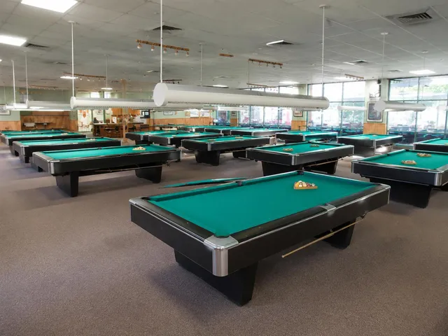 poolhall