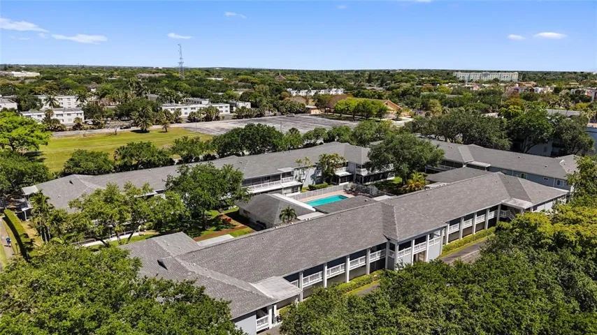 7556. oak path aerial view