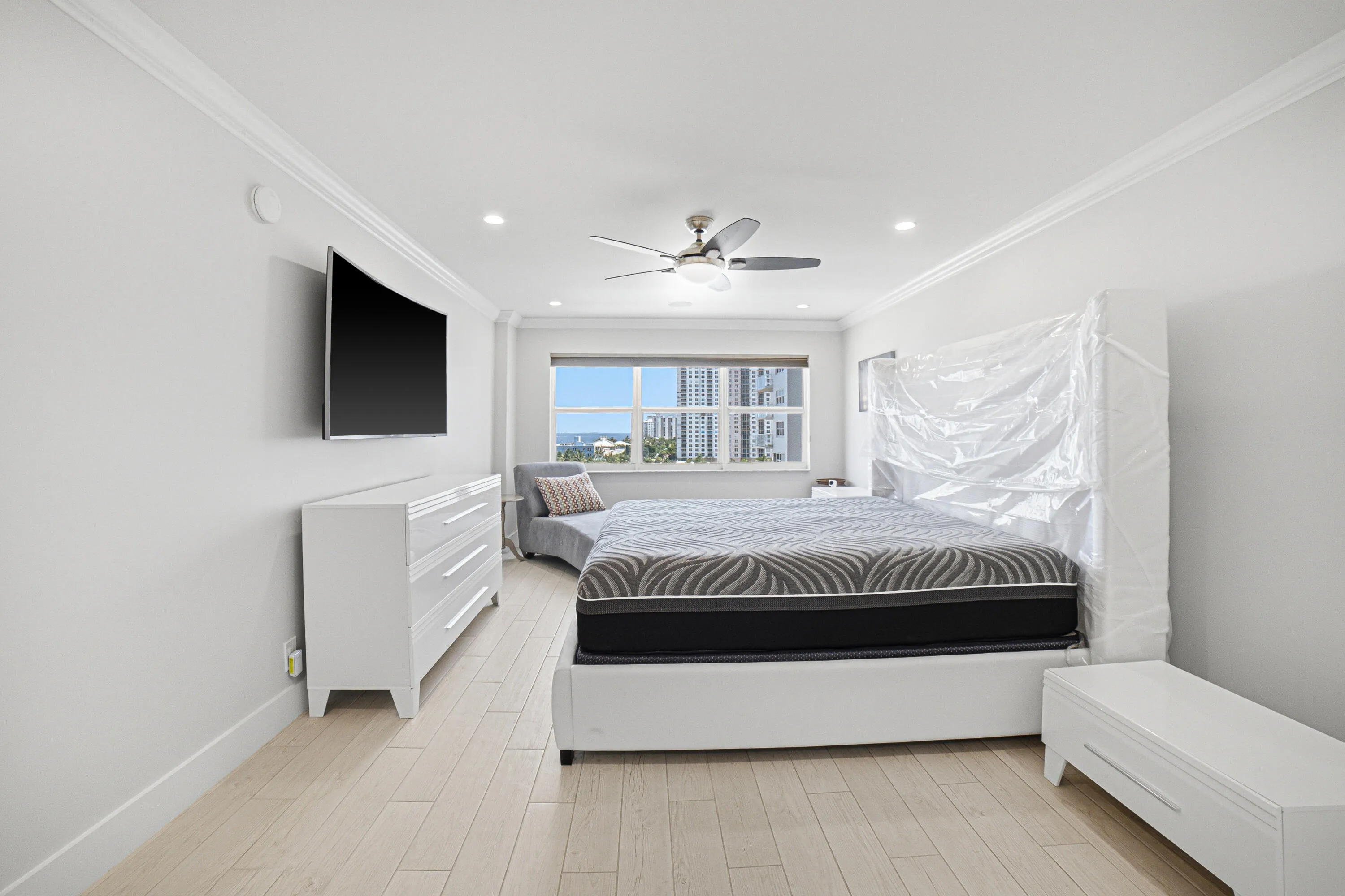 Primary bedroom, you'll be the first to ever sleep in this bed