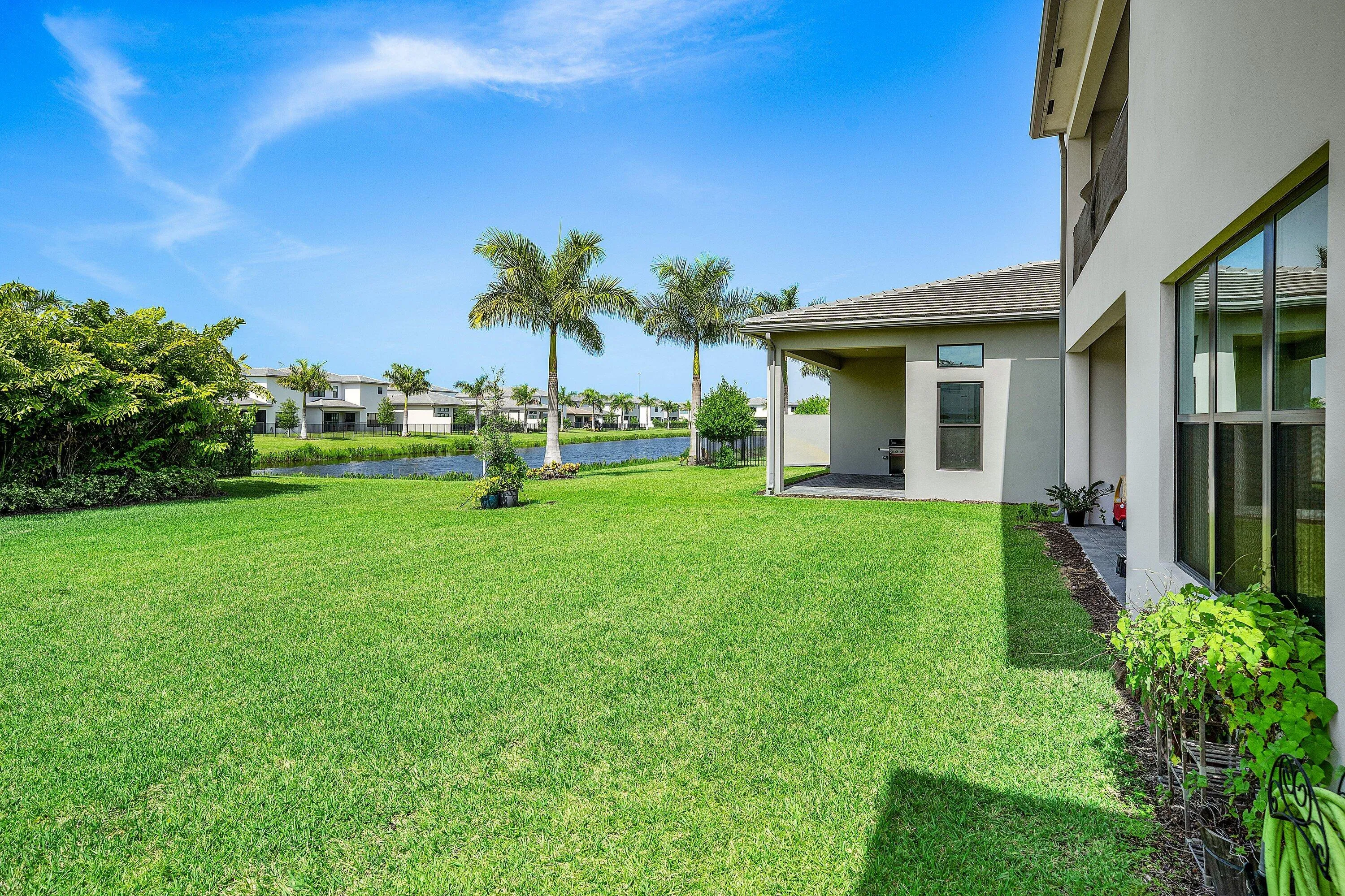 047-8381FishersIslandWay-BocaRaton-FL-33