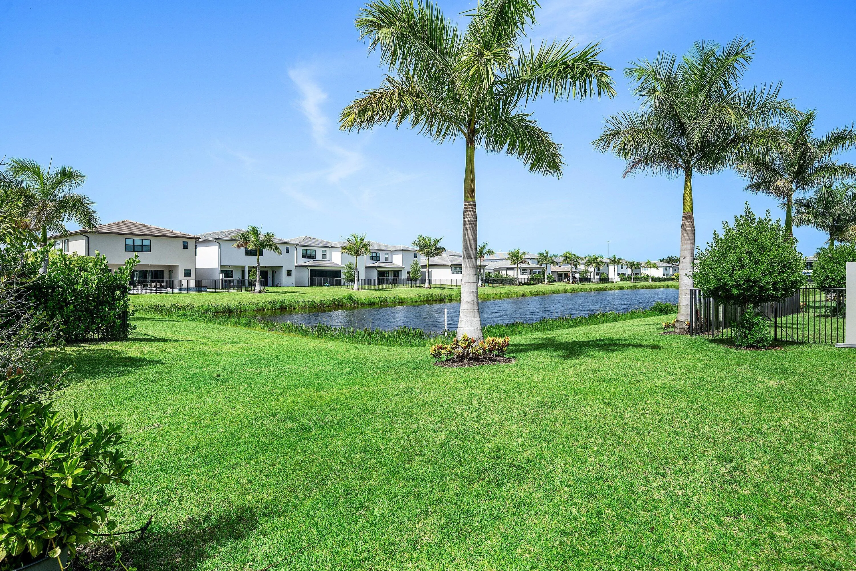 044-8381FishersIslandWay-BocaRaton-FL-33