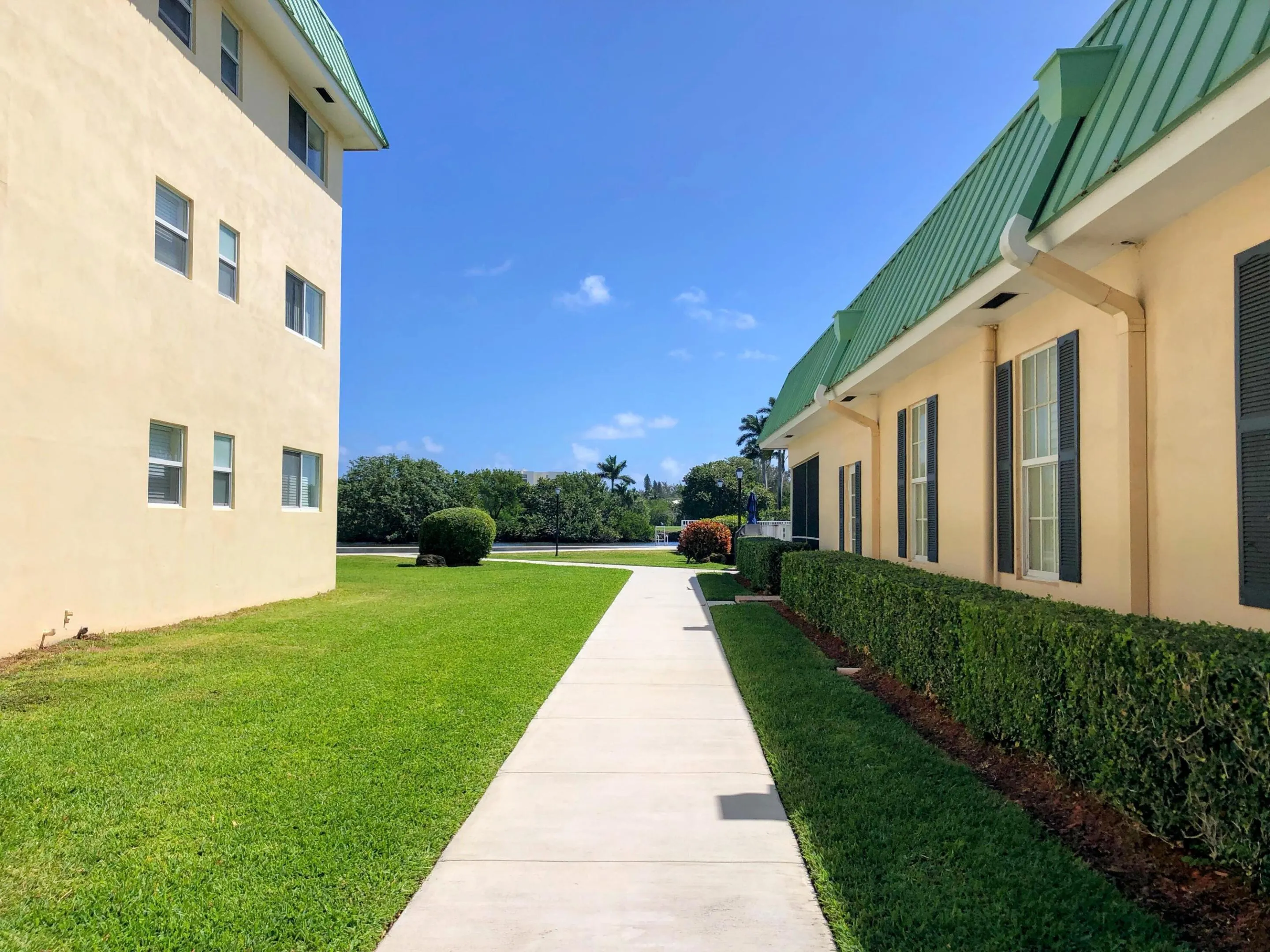 WALK WAY BY CLUBHOUSE