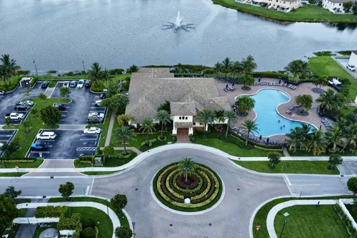 View Clubhouse