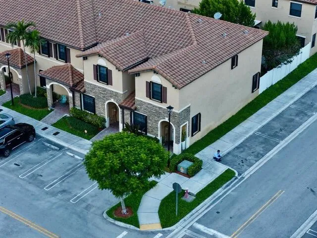 View Townhouse