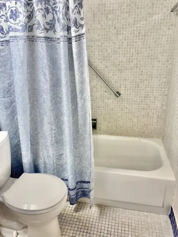 full bath