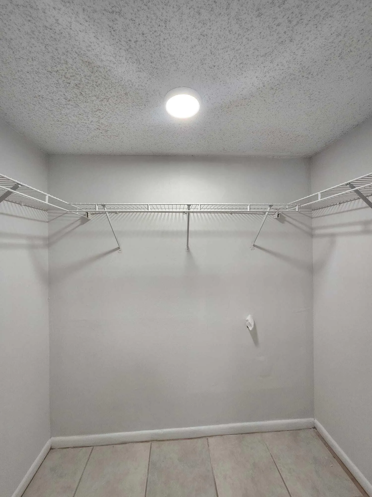 Walking closet