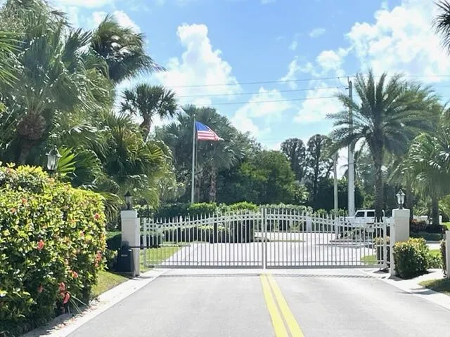 Estuary Gate