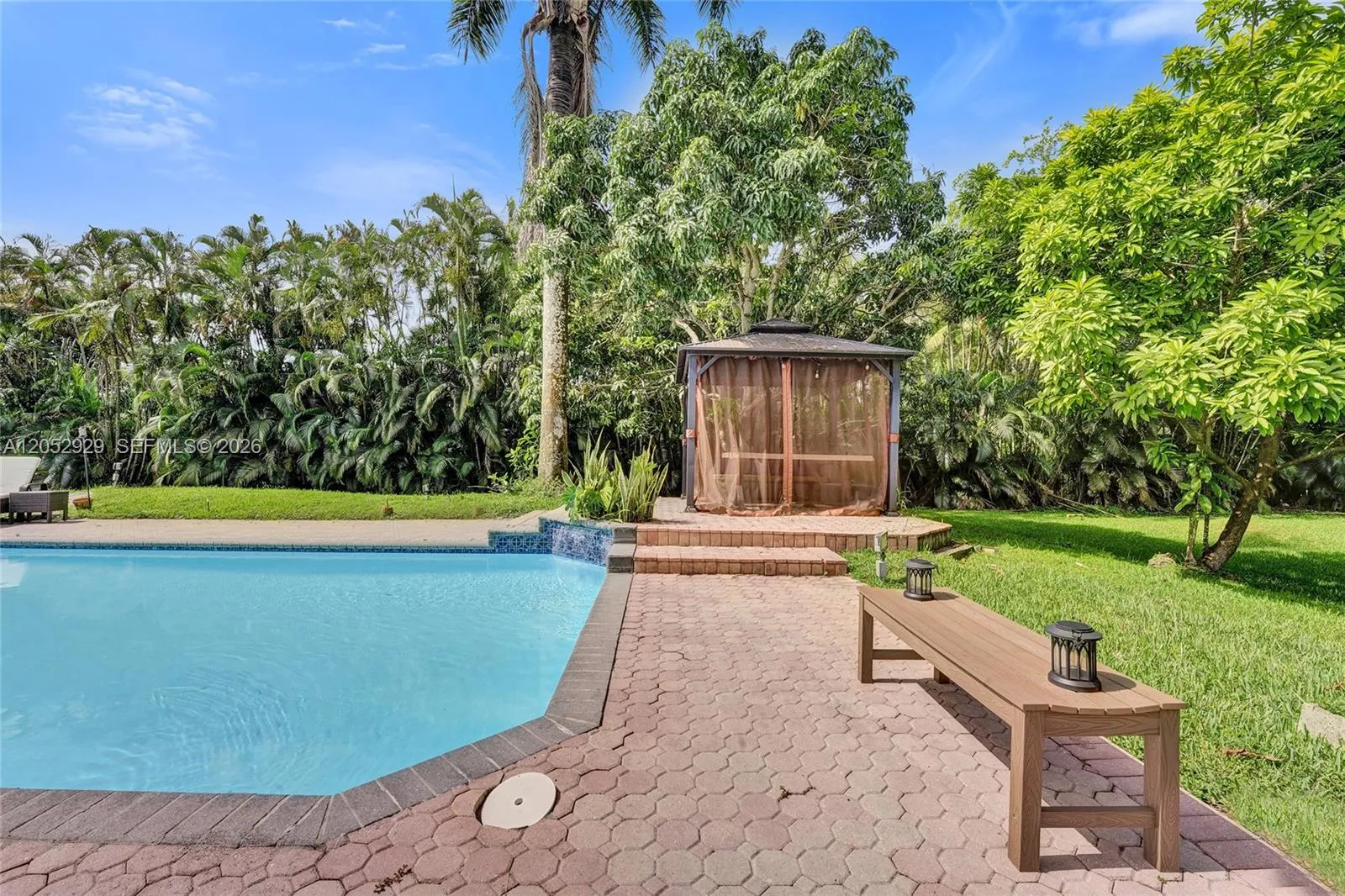 Property photo 33