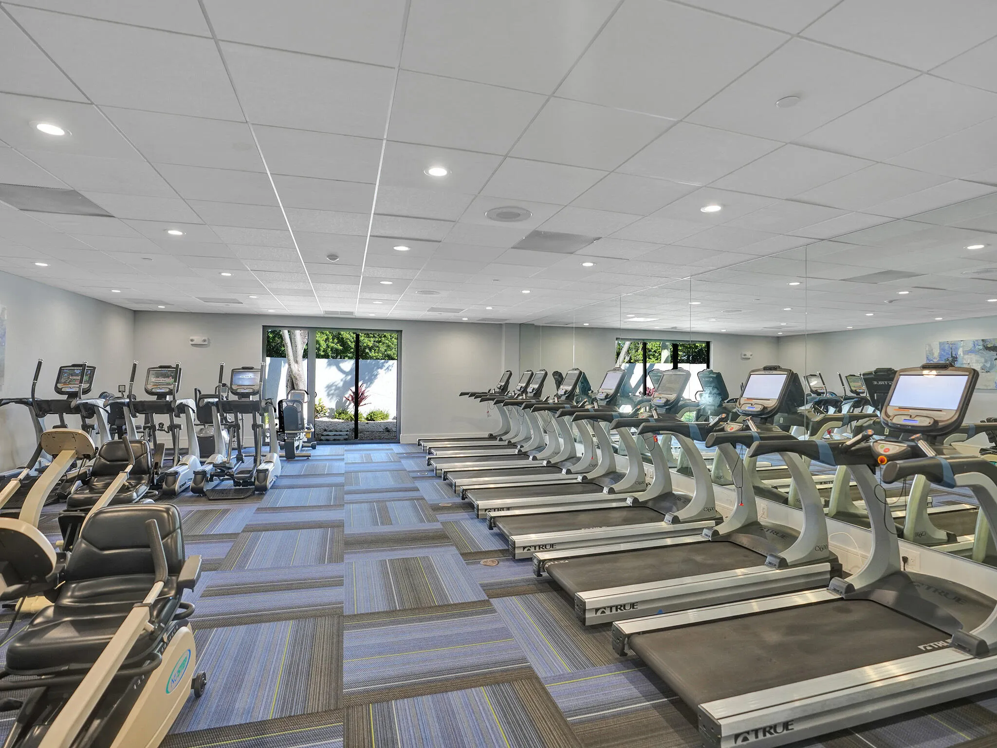 HL clubhouse fitness center