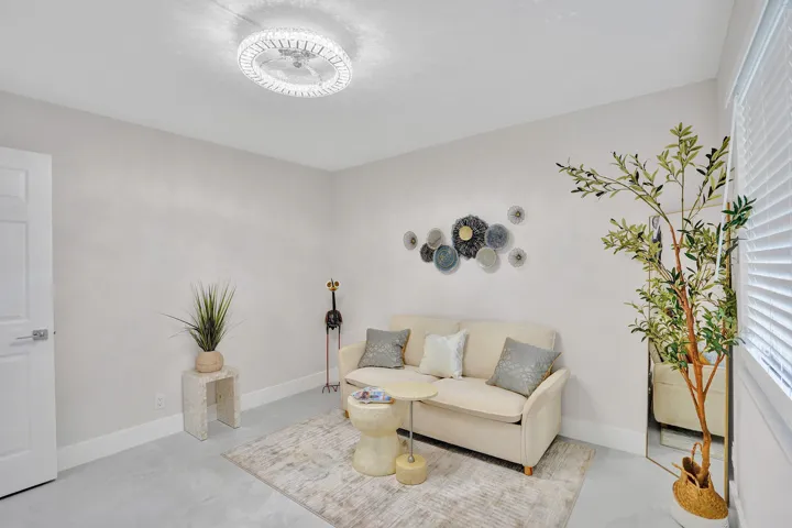 guest bedroom fan light